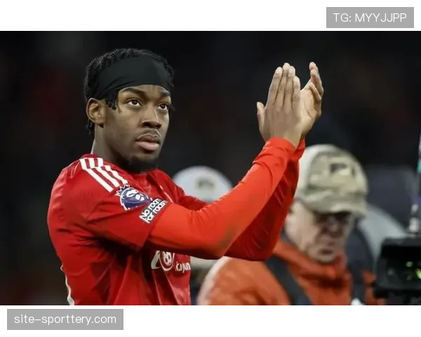 曼联连续不败纪录背后:四次落后或僵局下抢回积分,韧性成为球队核心标签