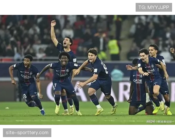 利物浦vs巴黎圣日耳曼：星光阵容与铁血精神的风格对决前瞻